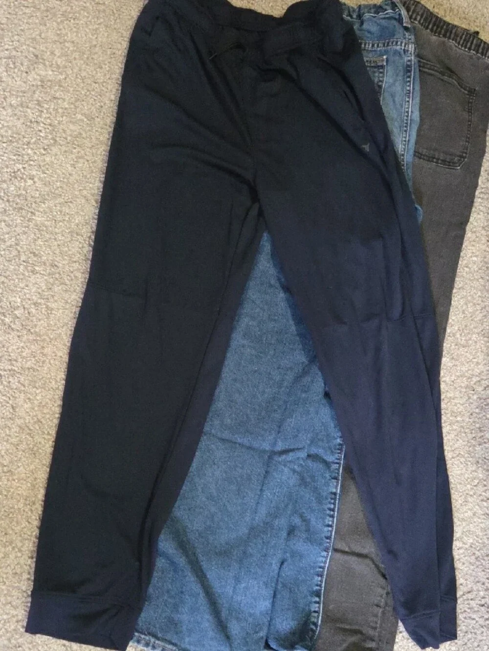 Old Navy 5 Pairs XXL/18, 4 pairs Jeans And 1 Jogger Bundle Blue, Black, Gray